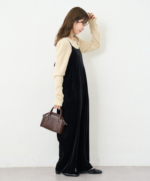 Kastane（カスタネ）の「【一部店舗限定/S.Mサイズ展開】B ベロアサロペット（サロペット/オーバーオール・レディース・ブラック/ブラウン・SMALL/MEDIUM）」の6枚目の写真