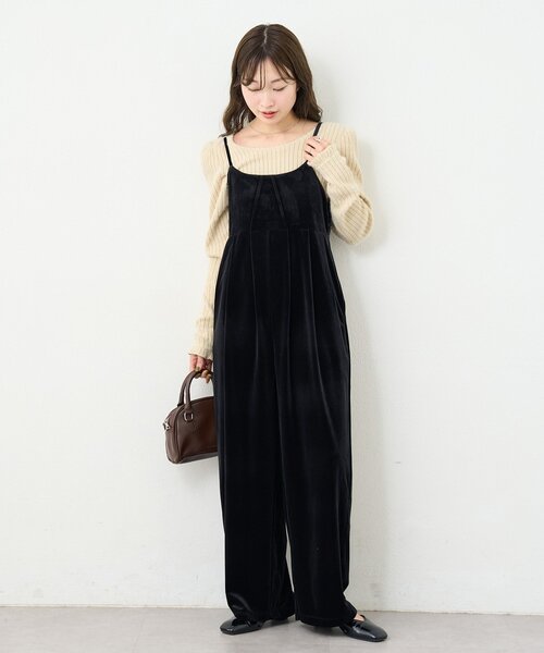 Kastane（カスタネ）の「【一部店舗限定/S.Mサイズ展開】B ベロアサロペット（サロペット/オーバーオール・レディース・ブラック/ブラウン・SMALL/MEDIUM）」の7枚目の写真