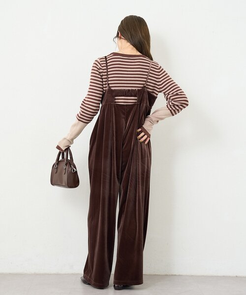 Kastane（カスタネ）の「【一部店舗限定/S.Mサイズ展開】B ベロアサロペット（サロペット/オーバーオール・レディース・ブラック/ブラウン・SMALL/MEDIUM）」の15枚目の写真