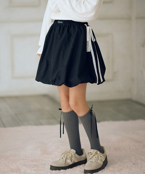 Amourire girl（アムリールガール）の「サイドリボンレース バルーンスカート（スカート・キッズ・ブラック/オフホワイト・130cm/140cm/150cm/160cm）」の9枚目の写真