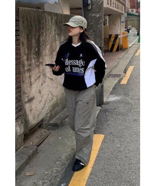 AMESWORLDWIDE(アメスワールドワイド)の「V NECK UNIFORM SWEATSHIRT BLACK (AM2DFUM441A)(スウェット・レディース・その他・LARGE/MEDIUM)」の14枚目の写真