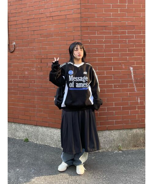 AMESWORLDWIDE(アメスワールドワイド)の「V NECK UNIFORM SWEATSHIRT BLACK (AM2DFUM441A)(スウェット・レディース・その他・LARGE/MEDIUM)」の5枚目の写真