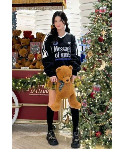 AMESWORLDWIDE(アメスワールドワイド)の「V NECK UNIFORM SWEATSHIRT BLACK (AM2DFUM441A)(スウェット・レディース・その他・LARGE/MEDIUM)」の3枚目の写真