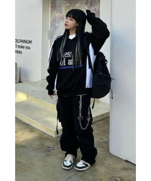 AMESWORLDWIDE(アメスワールドワイド)の「V NECK UNIFORM SWEATSHIRT BLACK (AM2DFUM441A)(スウェット・レディース・その他・LARGE/MEDIUM)」の2枚目の写真