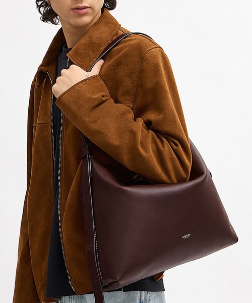 モット メッセンジャー バッグ 38（メッセンジャーバッグ）｜COACH