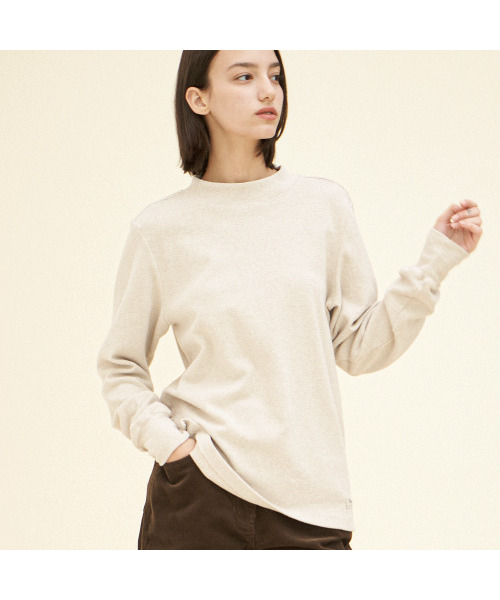 CHIQUITA(チキータ)の「ハーフタートルスウェットシャツ(コットンナッピング)オートミール244603SOT(Tシャツ/カットソー・レディース・その他・SMALL/MEDIUM)」の1枚目の写真