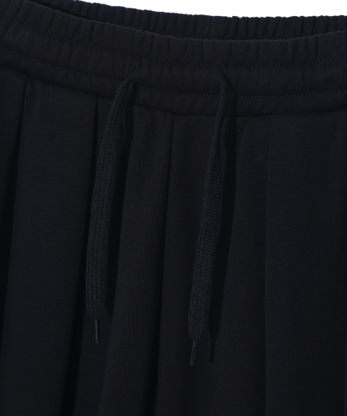 RAYFIKERS(レイフィカース)の「スリーピンタックワイドスウェットパンツ MP9PU987_BLACK(スウェットパンツ・メンズ・その他・34/32/30/28)」の3枚目の写真