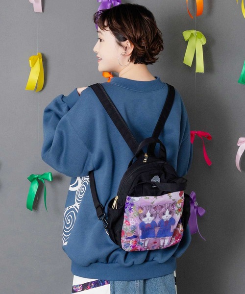 ScoLar（スカラー）の「653444：ネコ姉妹の秘密の花園柄 2wayミニリュック（バックパック/リュック・レディース・ブラック/パープル/ベージュ・FREE）」の8枚目の写真