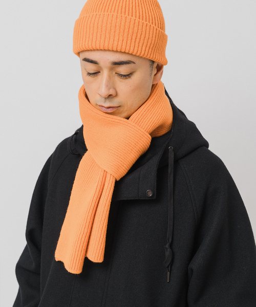 EDIFICE（エディフィス）の「MACKIE( マッキー)  for ED Clyde Scarf（マフラー・メンズ・ブラック系その他/パープル/ホワイト/オレンジ/イエロー・FREE）」の5枚目の写真