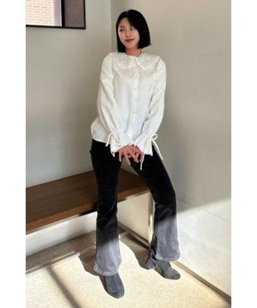 HYBERNAT（ハイバーナット）の「フリルカラーエンブロイダリーシャツホワイト（シャツ/ブラウス・レディース・その他・SMALL/MEDIUM）」の10枚目の写真