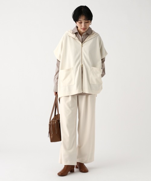 Elura（エルーラ）の「サマ見えリラクシーフードジレ/655836（ベスト・レディース・オフホワイト/ブラック/ダークブラウン・FREE）」の17枚目の写真