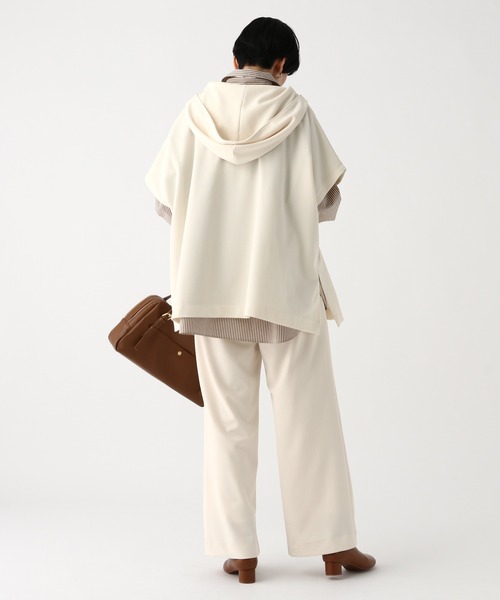 Elura（エルーラ）の「サマ見えリラクシーフードジレ/655836（ベスト・レディース・オフホワイト/ブラック/ダークブラウン・FREE）」の19枚目の写真