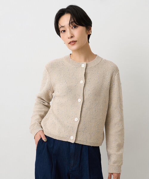 UNTITLED（アンタイトル）の「【洗える/すっきり丈】ラメノット ニットカーディガン（カーディガン/ボレロ・レディース・ナチュラル/ベージュ・04/44/48/02/00）」の2枚目の写真