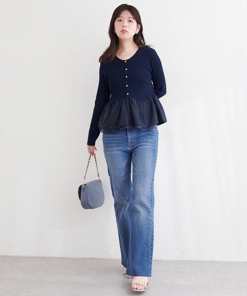 natural couture（ナチュラルクチュール）の「セルフカットストレートデニムフレアパンツ（デニムパンツ・レディース・サックスブルー/ブルー・LARGE/MEDIUM）」の13枚目の写真