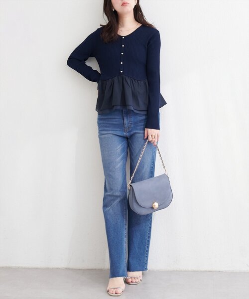 natural couture（ナチュラルクチュール）の「セルフカットストレートデニムフレアパンツ（デニムパンツ・レディース・サックスブルー/ブルー・LARGE/MEDIUM）」の14枚目の写真