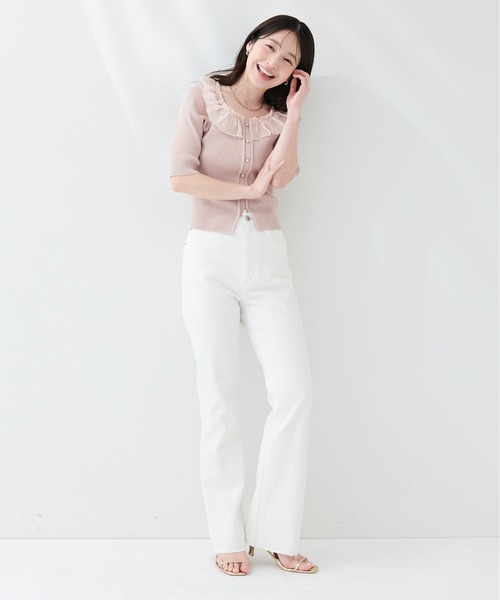 natural couture(ナチュラルクチュール)の「セルフカットストレートデニムフレアパンツ(デニムパンツ・レディース・サックスブルー/ブルー/オフホワイト・LARGE/MEDIUM/SMALL)」の2枚目の写真