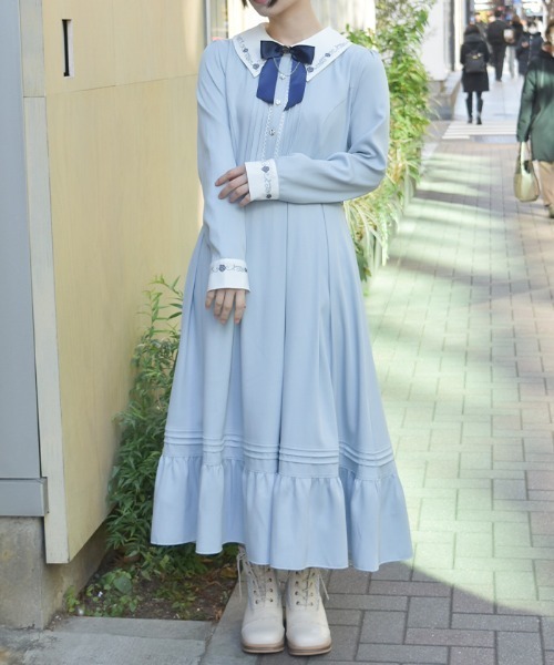 axes femme（アクシーズファム）の「リボンセット刺繍ロングワンピース（ワンピース・レディース・サックスブルー/ブラウン/ブラック・MEDIUM）」の6枚目の写真