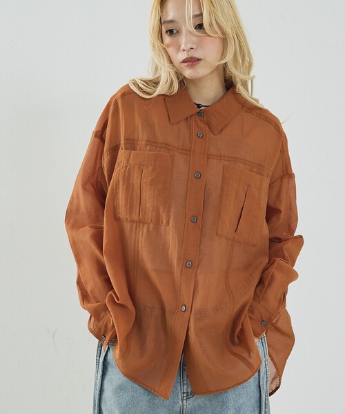 NOMINE(ノミネ)の「オーバーサイズ シアーシャツ(シャツ/ブラウス・レディース・ライトグレー/イエロー系その他/グレイッシュブルー/グリーン系その他・フリー)」の1枚目の写真