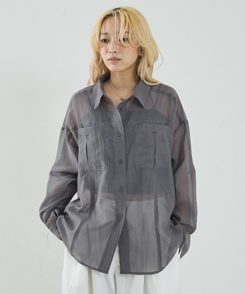 NOMINE(ノミネ)の「オーバーサイズ シアーシャツ(シャツ/ブラウス・レディース・ライトグレー/イエロー系その他/グレイッシュブルー/グリーン系その他・フリー)」の13枚目の写真