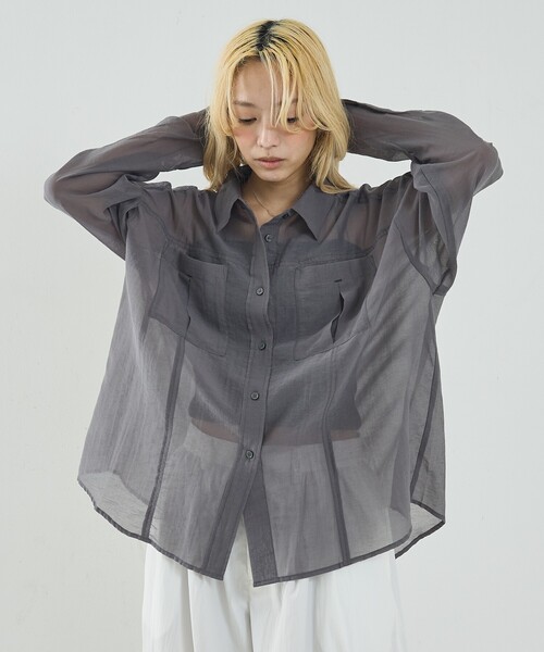 NOMINE(ノミネ)の「オーバーサイズ シアーシャツ(シャツ/ブラウス・レディース・ライトグレー/イエロー系その他/グレイッシュブルー/グリーン系その他・フリー)」の14枚目の写真