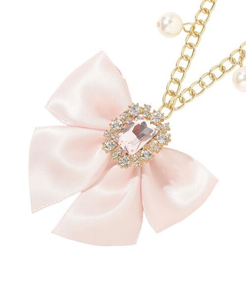 Maison de FLEUR(メゾンドフルール)の「ビジューリボンパールバッグチャーム(チャーム・レディース・ブラック/ラベンダー/ネイビー/ピンク・FREE)」の8枚目の写真