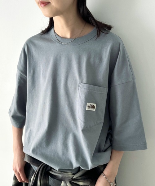 THE NORTH FACE(ザノースフェイス)の「【国内未発売】 THE NORTH FACE(ザ・ノースフェイス)/ルーズフィット ポケT クルーネック オーバーサイズ ユニセックス ポケット付き コットン 半袖 Tシャツ /POCKET S/S R/TEE(Tシャツ/カットソー・レディース・ブラック/グレイッシュベージュ/ホワイト・XL/L/M/XXL)」の3枚目の写真