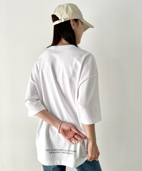 THE NORTH FACE(ザノースフェイス)の「【国内未発売】 THE NORTH FACE(ザ・ノースフェイス)/ルーズフィット ポケT クルーネック オーバーサイズ ユニセックス ポケット付き コットン 半袖 Tシャツ /POCKET S/S R/TEE(Tシャツ/カットソー・レディース・ブラック/グレイッシュベージュ/ホワイト・XL/L/M/XXL)」の14枚目の写真