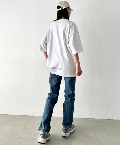 THE NORTH FACE(ザノースフェイス)の「【国内未発売】 THE NORTH FACE(ザ・ノースフェイス)/ルーズフィット ポケT クルーネック オーバーサイズ ユニセックス ポケット付き コットン 半袖 Tシャツ /POCKET S/S R/TEE(Tシャツ/カットソー・レディース・ブラック/グレイッシュベージュ/ホワイト・XL/L/M/XXL)」の15枚目の写真