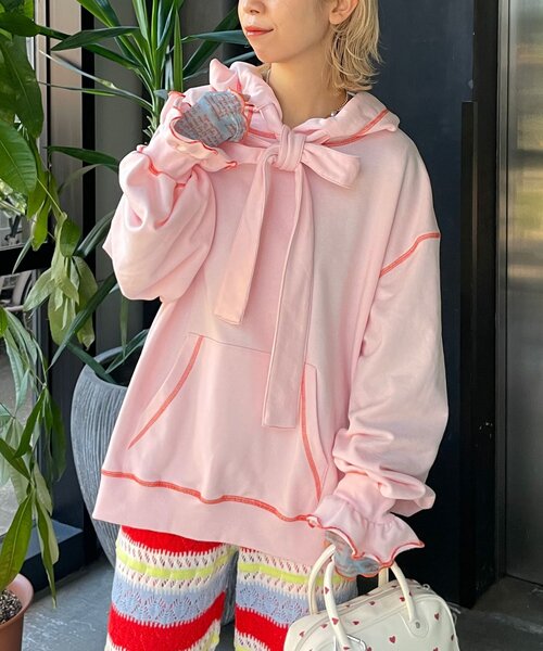 HELLO.SANFRANCISCO（ハローサンフランシスコ）の「【HELLO.SANFRANCISCO/ハローサンフランシスコ】ビッグリボン裏毛パーカー（パーカー・レディース・イエロー/ピンク/グレー・ONE SIZE）」の3枚目の写真