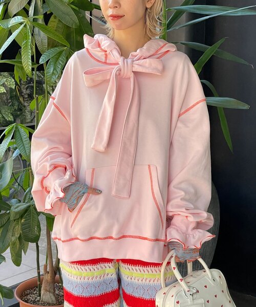 HELLO.SANFRANCISCO（ハローサンフランシスコ）の「【HELLO.SANFRANCISCO/ハローサンフランシスコ】ビッグリボン裏毛パーカー（パーカー・レディース・イエロー/ピンク/グレー・ONE SIZE）」の13枚目の写真