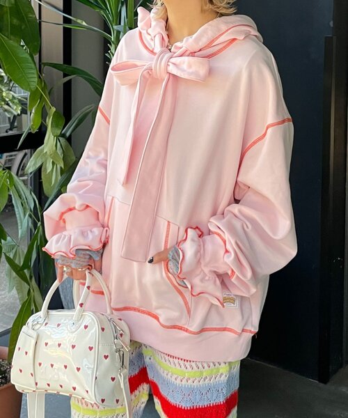 HELLO.SANFRANCISCO（ハローサンフランシスコ）の「【HELLO.SANFRANCISCO/ハローサンフランシスコ】ビッグリボン裏毛パーカー（パーカー・レディース・イエロー/ピンク/グレー・ONE SIZE）」の14枚目の写真