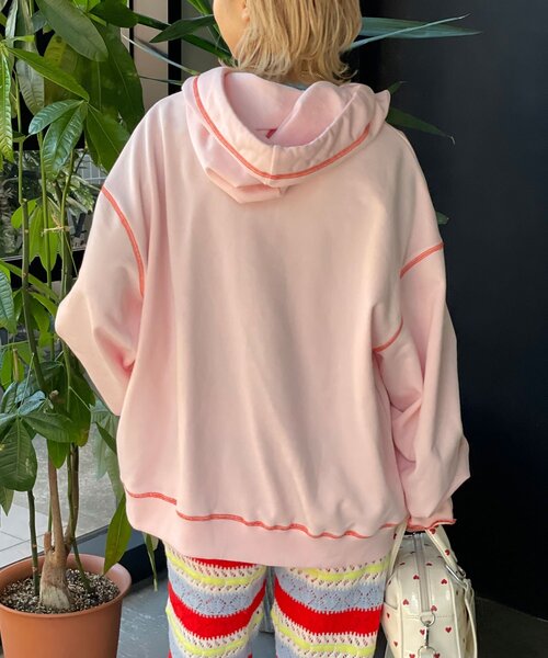 HELLO.SANFRANCISCO（ハローサンフランシスコ）の「【HELLO.SANFRANCISCO/ハローサンフランシスコ】ビッグリボン裏毛パーカー（パーカー・レディース・イエロー/ピンク/グレー・ONE SIZE）」の16枚目の写真