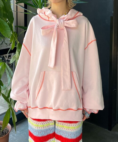 HELLO.SANFRANCISCO（ハローサンフランシスコ）の「【HELLO.SANFRANCISCO/ハローサンフランシスコ】ビッグリボン裏毛パーカー（パーカー・レディース・イエロー/ピンク/グレー・ONE SIZE）」の17枚目の写真