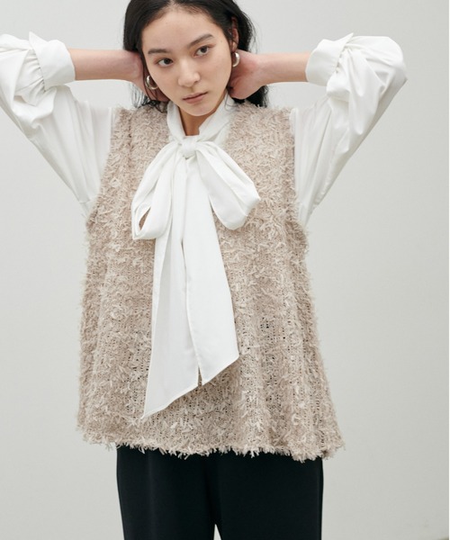 LARUTA（ラルータ）の「【LARUTA】[Web限定]リボンヤーンニットベスト（ベスト・レディース・ブラック/ベージュ/アイボリー・MEDIUM）」の15枚目の写真
