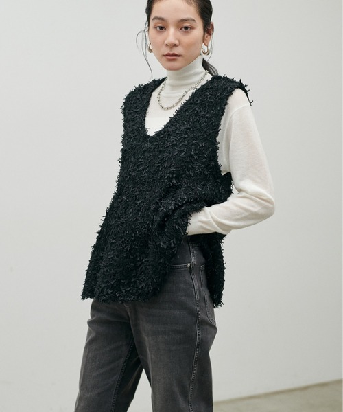 LARUTA（ラルータ）の「【LARUTA】[Web限定]リボンヤーンニットベスト（ベスト・レディース・ブラック/ベージュ/アイボリー・MEDIUM）」の13枚目の写真