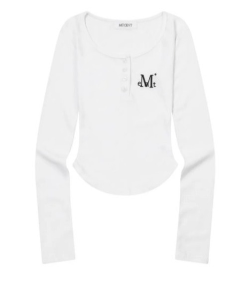MUCENT(ムセント)の「◇MUCENT◇ブランド直輸入正規品/春~夏にかけて着やすい素材感/ANIV U-NECK SLIM FIT LONG SLEEVE T アニーブUネックスリムフィットクルーネックTシャツ(Tシャツ/カットソー・レディース・ブラック/ベージュ/ホワイト・FREE)」の16枚目の写真