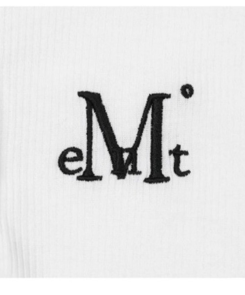 MUCENT(ムセント)の「◇MUCENT◇ブランド直輸入正規品/春~夏にかけて着やすい素材感/ANIV U-NECK SLIM FIT LONG SLEEVE T アニーブUネックスリムフィットクルーネックTシャツ(Tシャツ/カットソー・レディース・ブラック/ベージュ/ホワイト・FREE)」の18枚目の写真