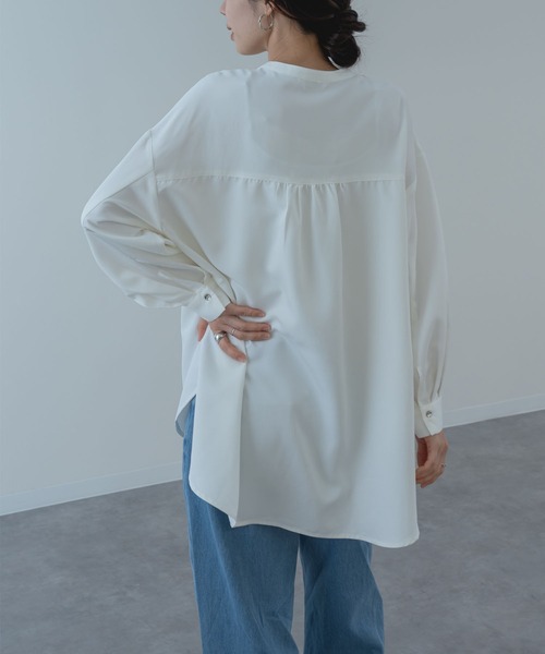 ANNA LUNA(アンナルナ)の「【ANNA LUNA】フロントフリル がポイントの バンドカラー チュニック(シャツ/ブラウス・レディース・ネイビー/オフホワイト/サックスブルー・MEDIUM)」の21枚目の写真