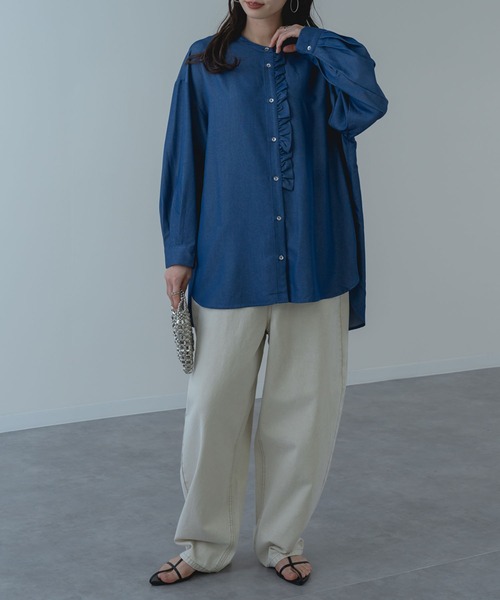 ANNA LUNA(アンナルナ)の「【ANNA LUNA】フロントフリル がポイントの バンドカラー チュニック(シャツ/ブラウス・レディース・ネイビー/オフホワイト/サックスブルー・MEDIUM)」の12枚目の写真