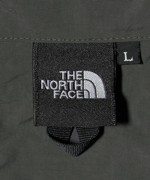 THE NORTH FACE（ザノースフェイス）の「＜THE NORTH FACE＞バーサタイル ブルゾン（ナイロンジャケット・メンズ・ブラック/ダークグレー・L/M/XL）」の4枚目の写真