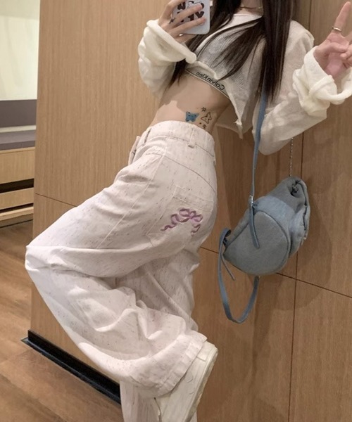 WEGO(ウィゴー)の「リボン刺繍ワイドデニム(デニムパンツ・レディース・ライトピンク・MEDIUM/LARGE)」の14枚目の写真