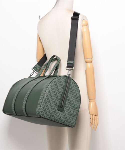MICHAEL KORS(マイケルコース)の「COOPER ぺブルレザー ダッフルバッグ - MKシグネチャー(ボストンバッグ・メンズ・グリーン系・FREE)」の5枚目の写真