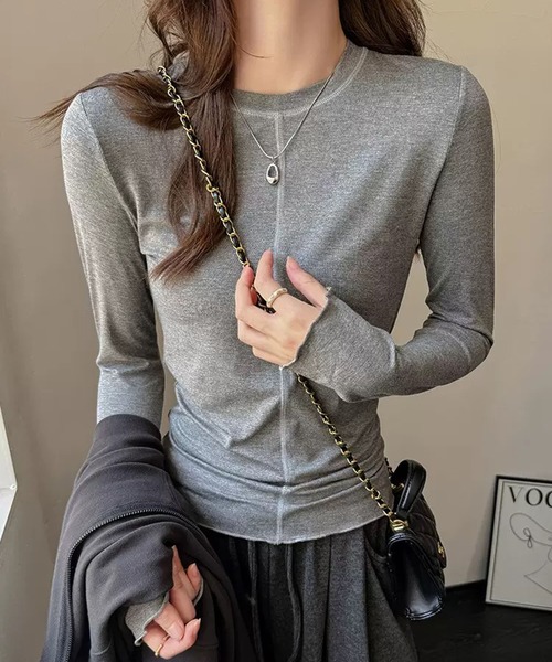VIBGYOR（ヴィブジョー）の「【EIZZ/アイズ】センターシーム スリム ロンT / 縦ラインデザイン 長袖 カットソー（Tシャツ/カットソー・レディース・ホワイト/ネイビー/グレー/ブラック・FREE）」の8枚目の写真