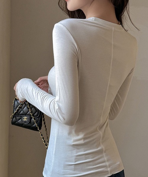 VIBGYOR（ヴィブジョー）の「【EIZZ/アイズ】センターシーム スリム ロンT / 縦ラインデザイン 長袖 カットソー（Tシャツ/カットソー・レディース・ホワイト/ネイビー/グレー/ブラック・FREE）」の21枚目の写真