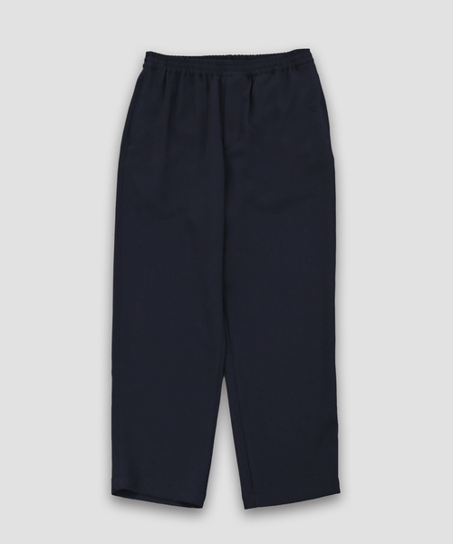 WISM（ウィズム）の「NAMELESSNESS / ネームレスネス triacetate Airy easy slacks（その他パンツ・メンズ・チャコールグレー/ブラック・3/2）」の2枚目の写真