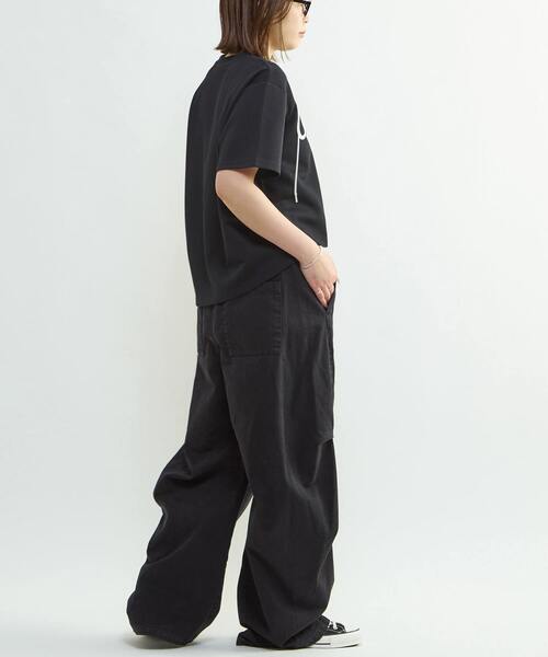 CONVERSE TOKYO(コンバーストウキョウ)の「VINTAGE-LIKE BARREL LEG PANTS(その他パンツ・レディース・グレー/ブラック・MEDIUM/SMALL)」の12枚目の写真