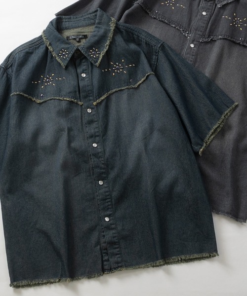 JOHN'S CLOSET(ジョンズクローゼット)の「【31】スタッズデザイン デニムウエスタンシャツ(シャツ/ブラウス・メンズ・ネイビー/サックスブルー/ブラック・LARGE/MEDIUM)」の2枚目の写真