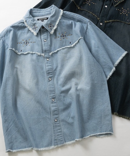 JOHN'S CLOSET(ジョンズクローゼット)の「【31】スタッズデザイン デニムウエスタンシャツ(シャツ/ブラウス・メンズ・ネイビー/サックスブルー/ブラック・LARGE/MEDIUM)」の3枚目の写真