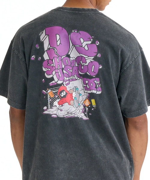 DC SHOES(ディーシーシューズ)の「DC SHOES メンズ 26 WALL SCRAPE SS Tシャツ 【2026年春夏モデル】/半袖バックプリント(Tシャツ/カットソー・メンズ・ホワイト/ブラック/スミクロ/グレー・MEDIUM/LARGE/X-LARGE)」の3枚目の写真