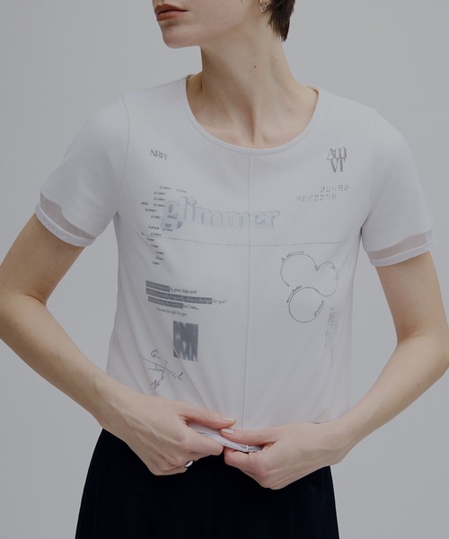 Ameri(アメリ)の「SHEER LAYERED GLIMMER GRAPHIC TEE(Tシャツ/カットソー・レディース・ブルー/チャコールグレー/ホワイト・MEDIUM/SMALL)」の13枚目の写真